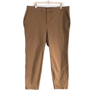 Torrid Womens Feel The Fit Khaki Beige Stretch Cropped Capri Pants Plus Size 16